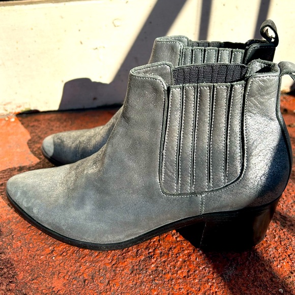 Modern Vice Genuine Leather Silver Boot Women’s Size 6 - Picture 2 of 5